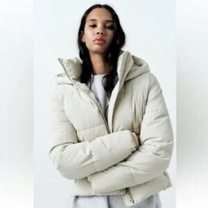 Zara Women’s Fitted Puffer Jacket Quilted Anorak Wind Protection Medium EUC